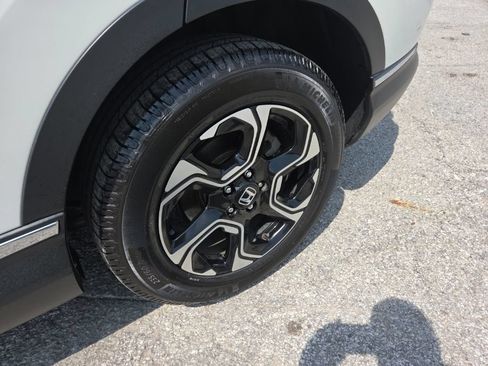 Used 2018 Honda CR-V Touring image 10