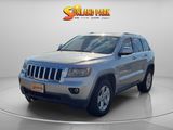 Used 2012 Jeep Grand Cherokee Laredo image 2