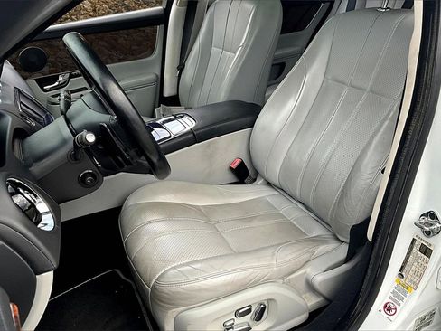 Used 2012 Jaguar XJ image 23