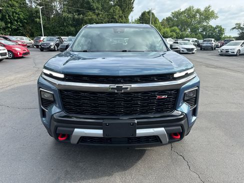 Used 2025 Chevrolet Traverse Z71 w/ Enhanced Driving Package AWD/4WD image 8