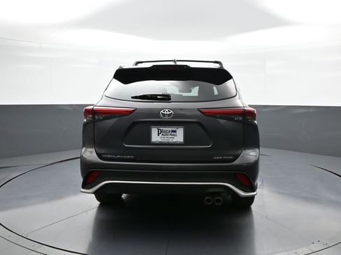 Certified 2021 Toyota Highlander XSE image 7