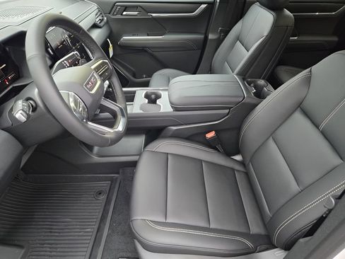 New 2026 GMC Acadia Elevation w/ Elevation Premium Package FWD image 8
