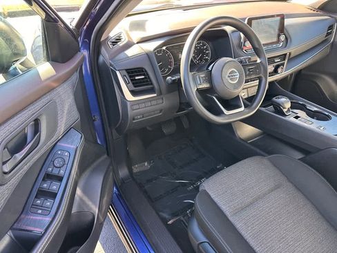 Used 2021 Nissan Rogue S image 9