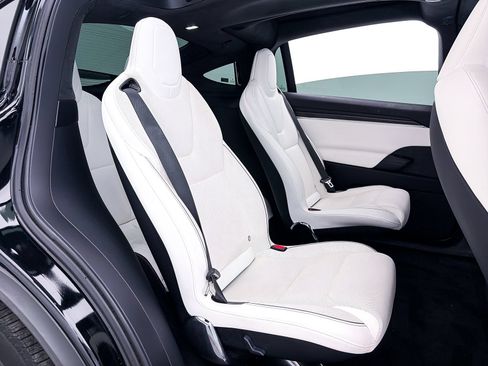 Used 2022 Tesla Model X Plaid AWD/4WD image 33