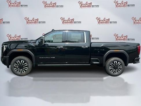 New 2025 GMC Sierra 2500 Denali Ultimate w/ Snow Plow Prep/Camper Package image 8