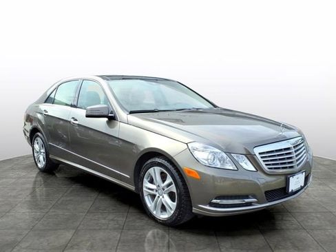Used 2011 Mercedes-Benz E 350 4MATIC Sedan image 1