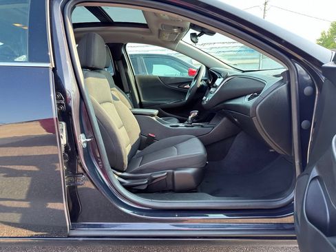 Used 2023 Chevrolet Malibu LT FWD image 30