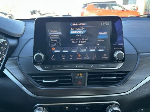 Used 2024 Nissan Altima 2.5 SV image 34