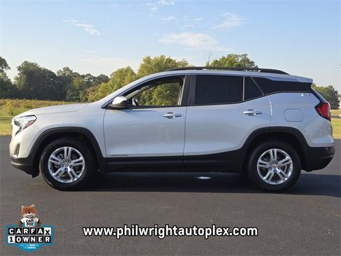 Used 2021 GMC Terrain SLE w/ Driver Convenience Package image 6