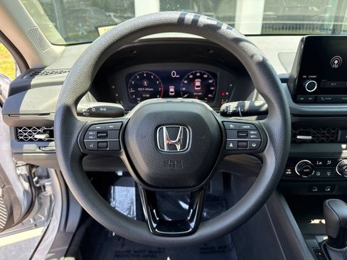 Used 2025 Honda Accord SE image 26