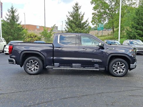 Used 2023 GMC Sierra 1500 SLT w/ SLT Premium Plus Package AWD/4WD image 7