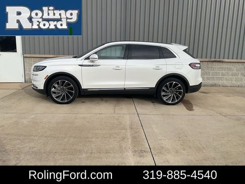 Used 2022 Lincoln Nautilus Reserve w/ Equipment Group 202A image 2