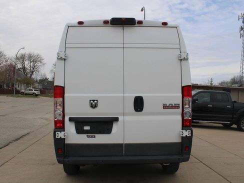 Used 2018 RAM ProMaster 2500 FWD image 4