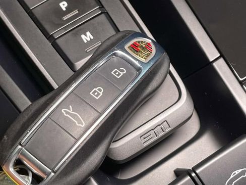 Certified 2024 Porsche 911 Targa 4 image 35