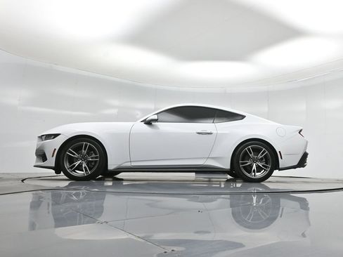 Certified 2024 Ford Mustang Coupe image 8