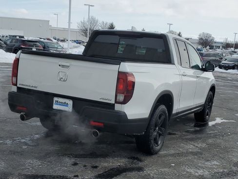 Certified 2023 Honda Ridgeline Black Edition image 9