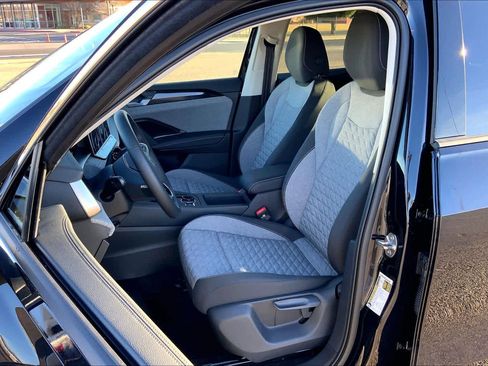 New 2026 Volkswagen Tiguan S FWD image 9
