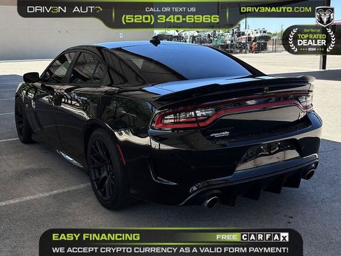 Used 2017 Dodge Charger R/T Scat Pack w/ Beats Audio Group RWD image 5