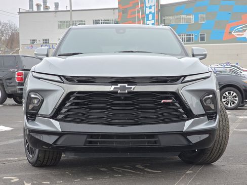 Certified 2023 Chevrolet Blazer RS w/ Driver Confidence II Package image 23