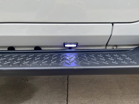 Used 2016 Jeep Wrangler Unlimited Rubicon w/ Connectivity Group image 8