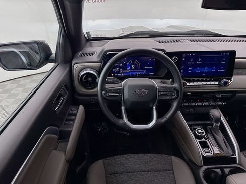 Used 2024 Chevrolet Colorado ZR2 AWD/4WD image 21