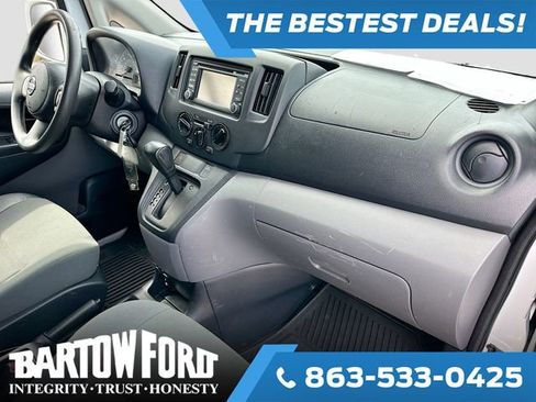 Used 2015 Nissan NV200 SV w/ Technology Package image 24