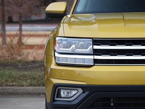 Used 2018 Volkswagen Atlas SEL Premium image 34