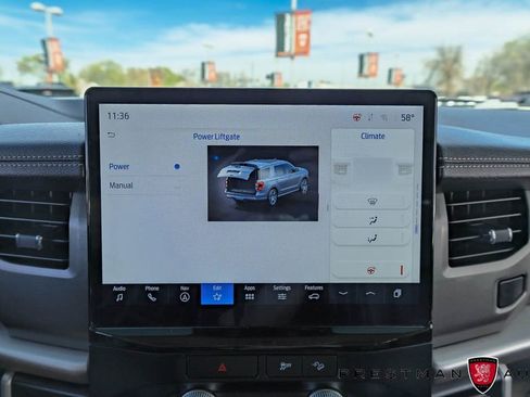 Used 2023 Ford Expedition XLT image 37