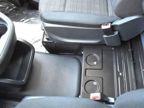 Used 2020 Mercedes-Benz Metris image 25