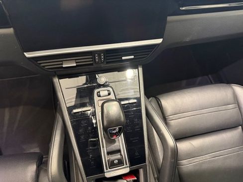 Used 2019 Porsche Cayenne AWD/4WD image 15