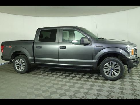 Used 2018 Ford F150 XL w/ Equipment Group 101A Mid AWD/4WD image 5
