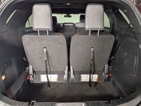 Used 2019 Ford Explorer XLT w/ Equipment Group 202A image 29