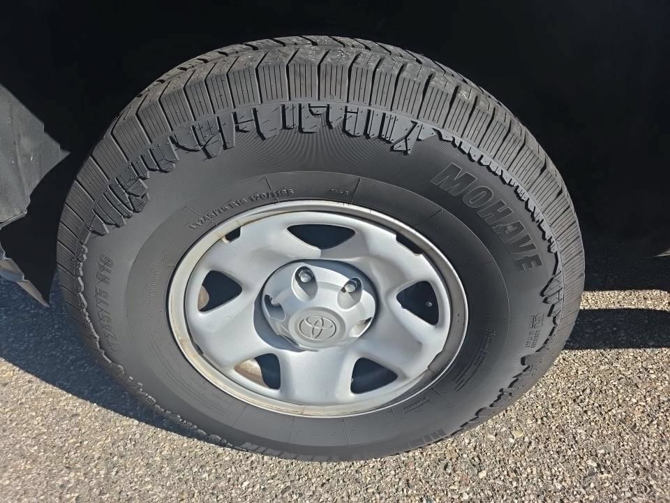 Used 2023 Toyota Tacoma SR AWD/4WD image 19