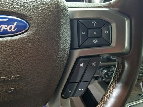 Used 2019 Ford F150 Limited image 6