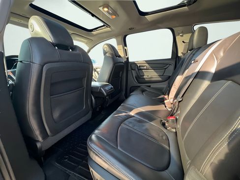 Used 2015 Chevrolet Traverse LT w/ LPO, 'HIT The Road' Package AWD/4WD image 14