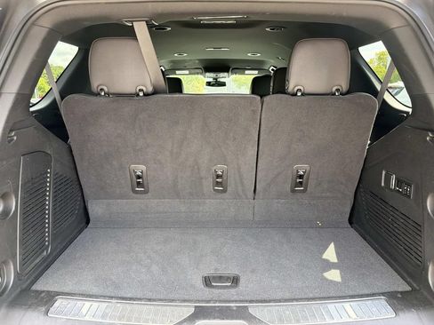 Used 2022 Chevrolet Tahoe RST w/ Luxury Package RWD image 13