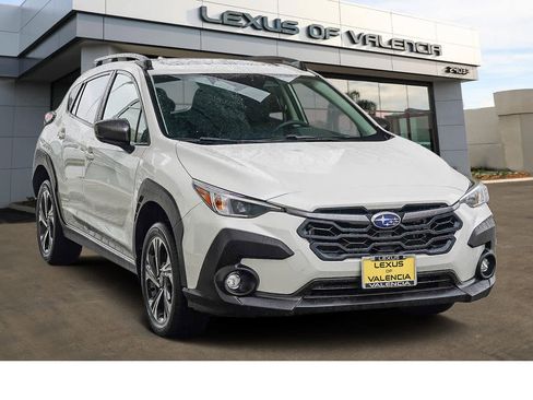 Used 2024 Subaru Crosstrek 2.0i Premium image 3