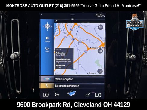 Used 2022 Volvo XC40 T5 R-Design w/ Climate Package image 30