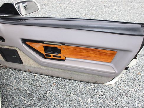 Used 1989 Chevrolet Corvette Convertible RWD image 27
