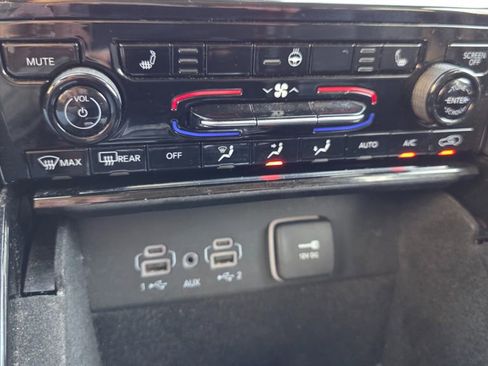 Used 2021 Jeep Grand Cherokee L Limited image 24