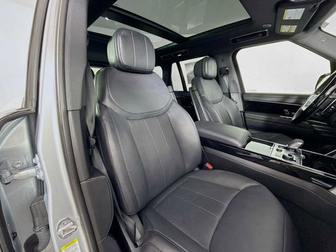 Used 2023 Land Rover Range Rover SE image 28