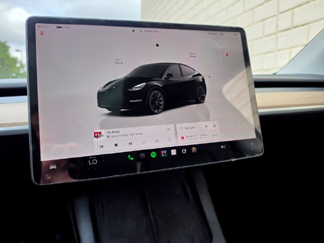 Used 2023 Tesla Model Y Long Range AWD/4WD image 33