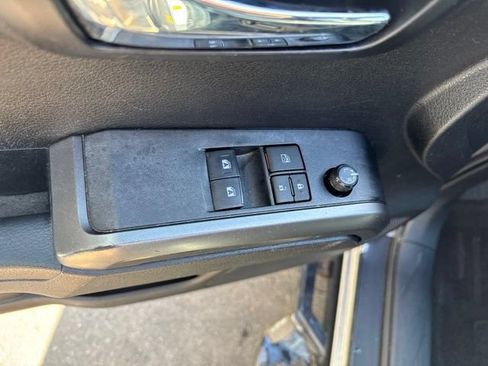 Used 2021 Toyota Tacoma TRD Off-Road w/ TRD Premium Off Road Package AWD/4WD image 8
