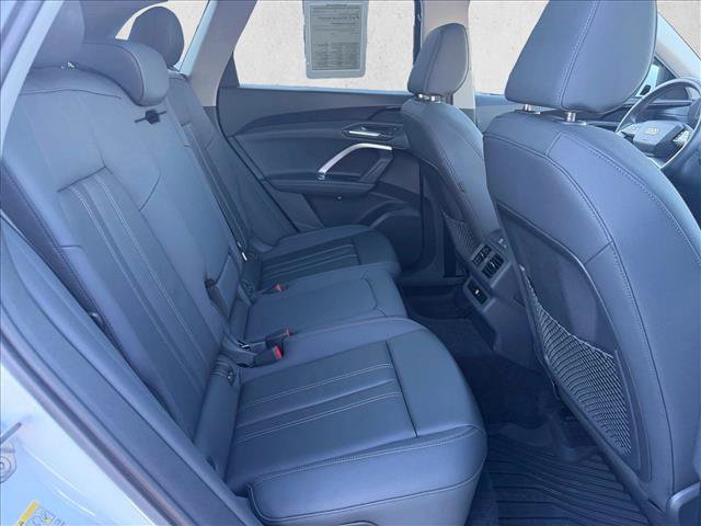 Used 2025 Audi Q5 Premium w/ Convenience Package AWD/4WD image 21