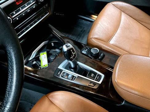 Used 2017 BMW X3 xDrive28i image 16