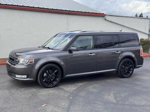 Used 2018 Ford Flex Limited w/ Equipment Group 301A image 2