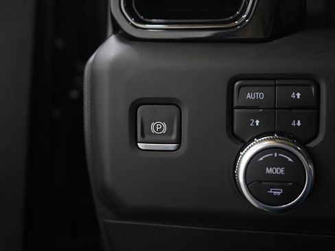 Used 2025 GMC Sierra 1500 AT4 w/ AT4 Preferred Package image 27