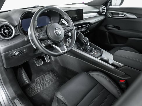 New 2024 Alfa Romeo Tonale Veloce w/ Active Assist Package AWD/4WD image 20