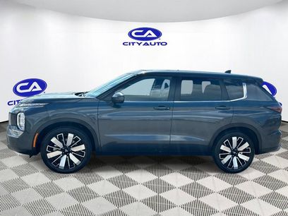 Used 2025 Mitsubishi Outlander SE