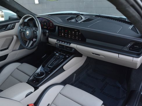 Certified 2025 Porsche 911 Carrera 4 GTS image 13